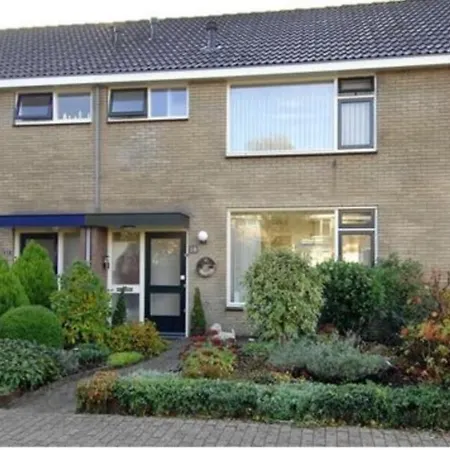 Luxe Middenwoning In *